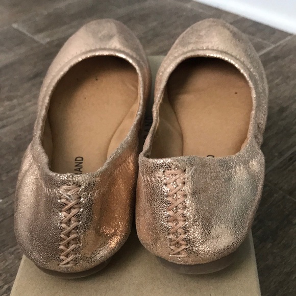 Lucky Brand Emmie Flats - Picture 2 of 4